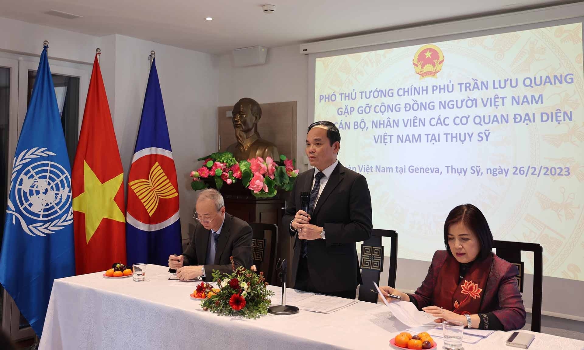 Bản in : 越南政府副总理陈刘光会见旅居瑞士越南人社群代表 | Vietnam+ (VietnamPlus) Bản in : 越南政府副总理陈刘光会见旅居瑞士越南人社群代表 | Vietnam+ (VietnamPlus)