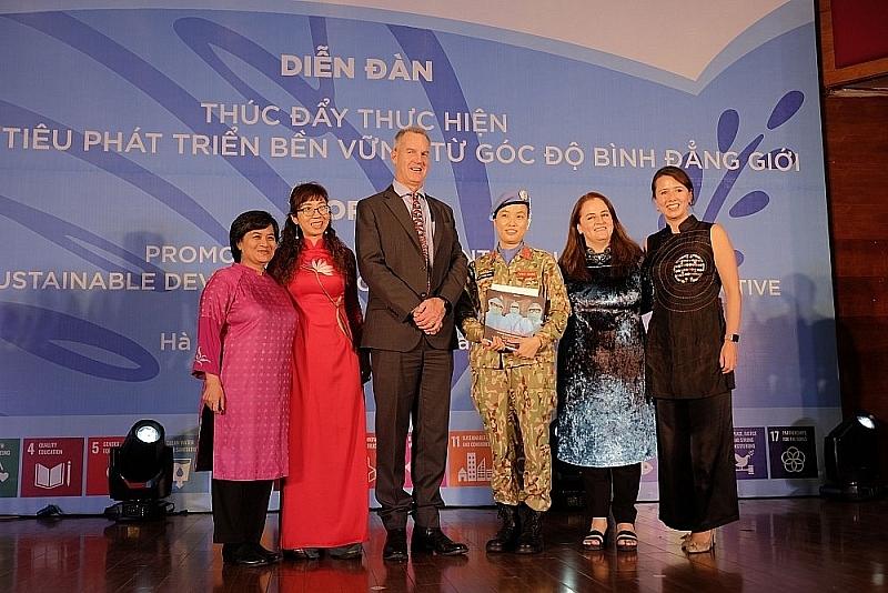 Bản in : 从性别平等角度促进实现可持续发展目标 | Vietnam+ (VietnamPlus) Bản in : 从性别平等角度促进实现可持续发展目标 | Vietnam+ (VietnamPlus)