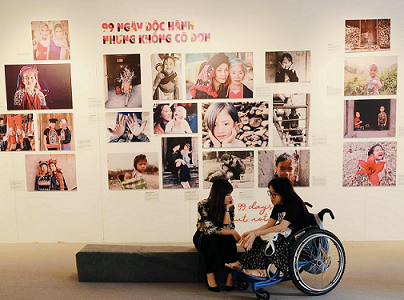 “敢于过上精彩的人生” 摄影展 “敢于过上精彩的人生” 摄影展