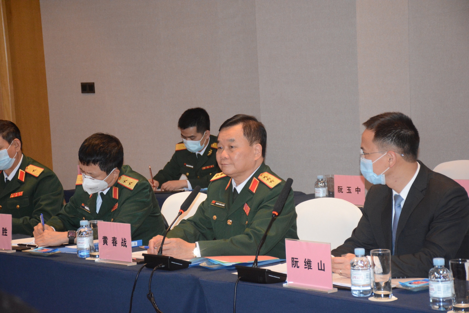 越共中央委员、国防部副部长黄春战上将 越共中央委员、国防部副部长黄春战上将