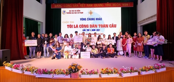 岘港师范大学在《我是全球公民》竞赛获得一等奖 岘港师范大学在《我是全球公民》竞赛获得一等奖