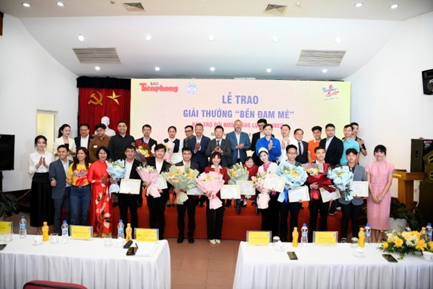 Number One在“坚韧激情”奖中彰显赋能精神 Lễ trao giải thưởng Bền Đam Mê diễn ra vào ngày 25/03 vừa qua