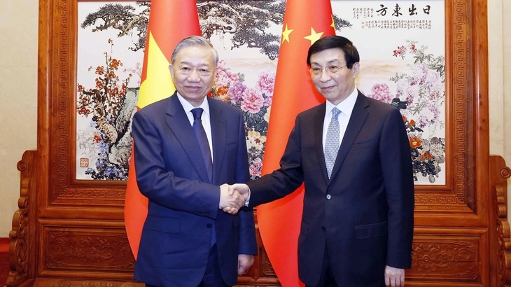 希望越中推进理想信念、发展利益和民心相通三个方面的对接