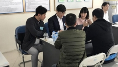 越南考虑将无劳务许可证的外籍劳工驱逐出境