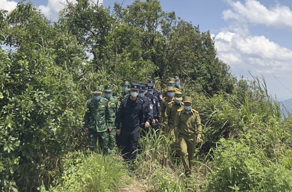 越中老三国戍边力量在边界区域进行会面 越中老三国戍边力量在边界区域进行会面