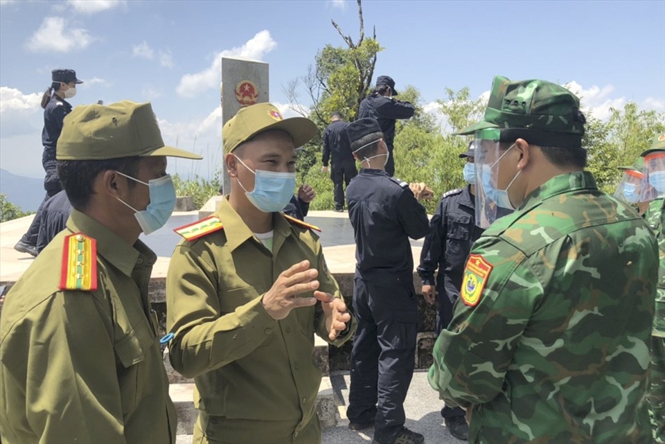 越中老三国戍边力量在边界区域进行会面 越中老三国戍边力量在边界区域进行会面