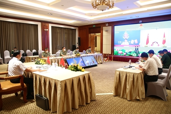 视频电话会谈场景(图:人民军队报) 视频电话会谈场景(图:人民军队报)