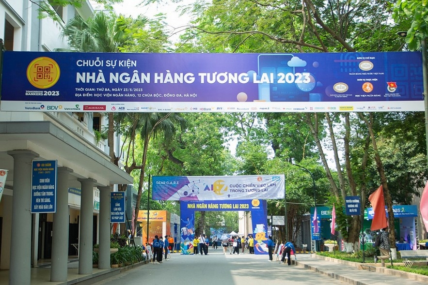 Bản in : 提高年轻人理财技巧 | Vietnam+ (VietnamPlus)