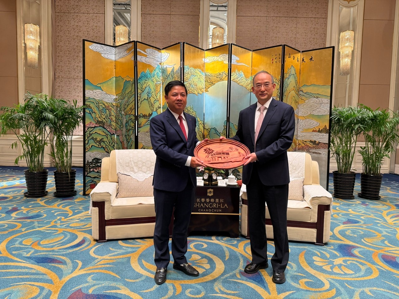 广南省考察中国吉林省投资合作机会 img_20250512_211246.jpg