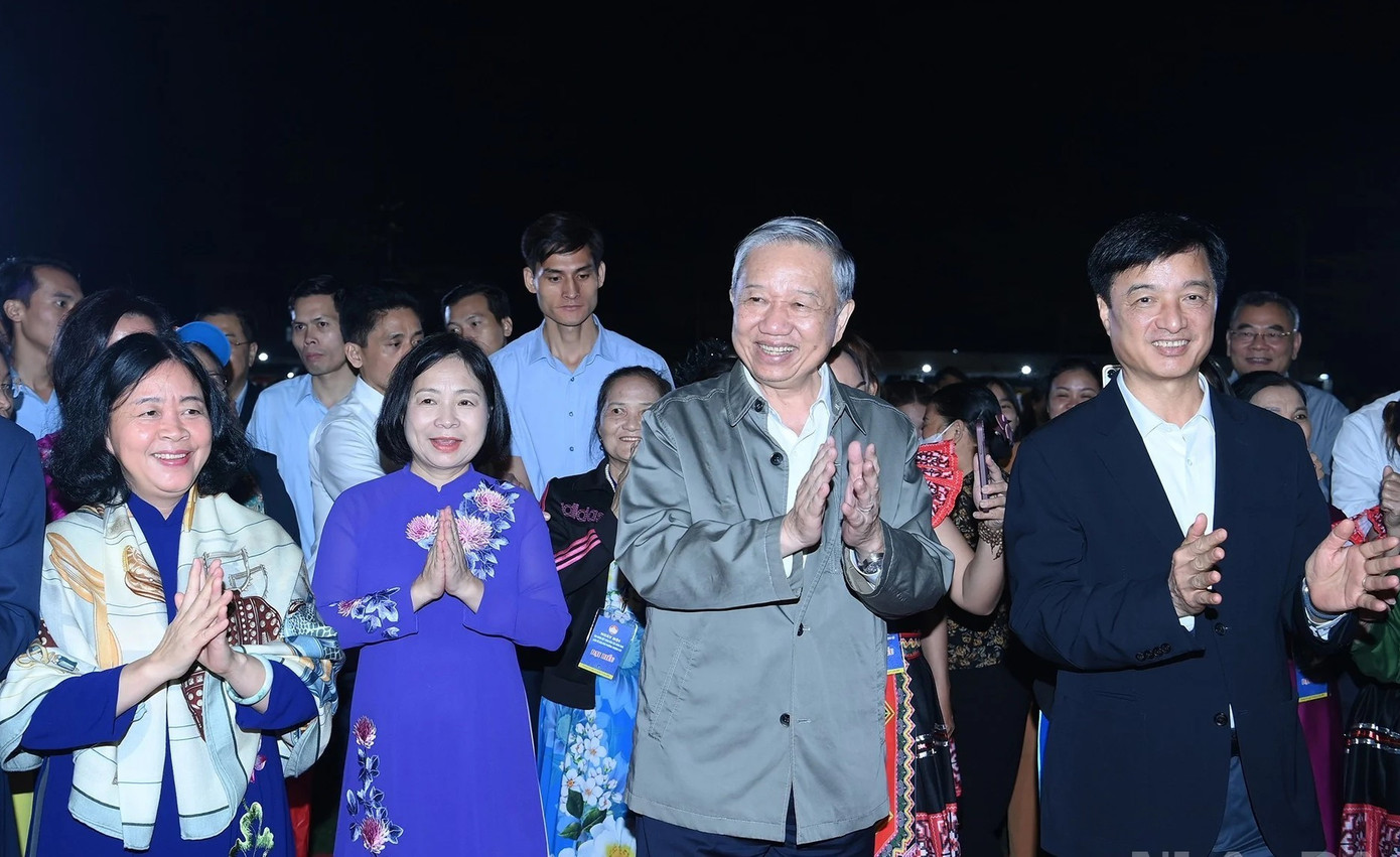越南祖国阵线第十一次全国代表大会:以服务人民成效作为衡量标准 越南祖国阵线第十一次全国代表大会:以服务人民成效作为衡量标准