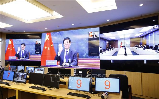 Bản in : 越南国会主席王廷惠与中国全国人大常委会委员长栗战书举行视频会谈 | Vietnam+ (VietnamPlus)