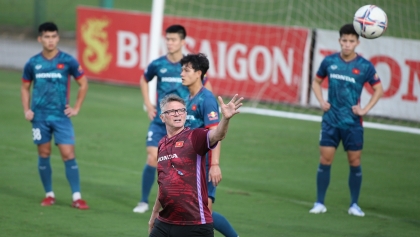 越南男足与中国香港男足友谊赛：越南测试新球风的机会