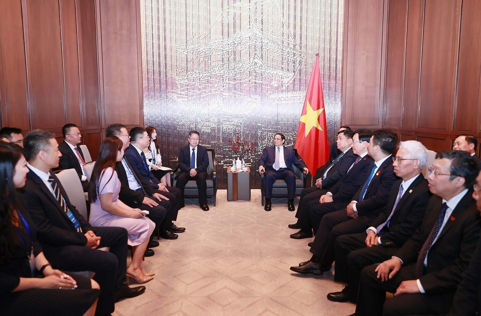 欢迎中国企业投资越南的能源领域 欢迎中国企业投资越南的能源领域