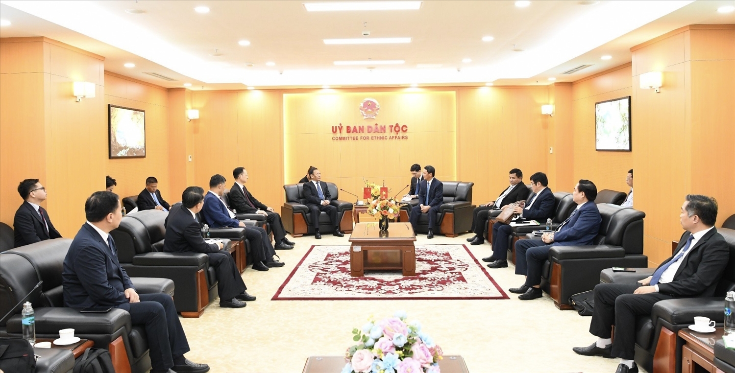 中国国家民族事务委员会副主任:越南是实施民族工作的亮点 中国国家民族事务委员会副主任:越南是实施民族工作的亮点