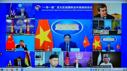 越南加快推进与世界经济接轨进程，为地区的和平、繁荣与可持续发展做出贡献