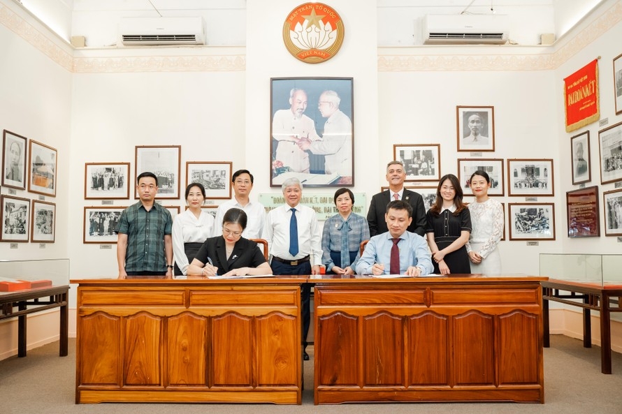 Bản in : Masterise集团捐款 为越南贫困户援建住房 | Vietnam+ (VietnamPlus)