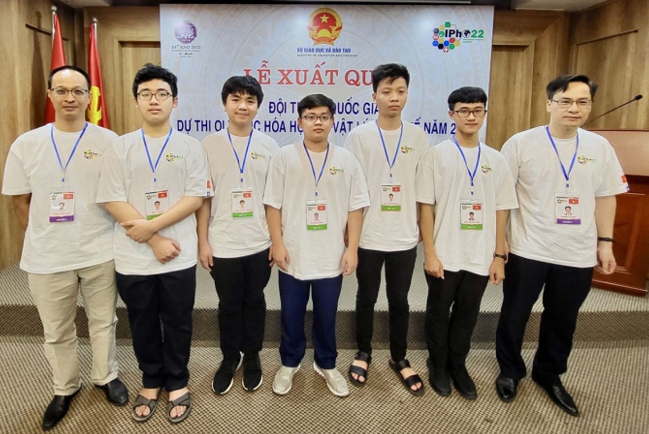 Bản in : 越南队5名学生在2022年国际物理学奥林匹克全部夺牌 | Vietnam+ (VietnamPlus) Bản in : 越南队5名学生在2022年国际物理学奥林匹克全部夺牌 | Vietnam+ (VietnamPlus)