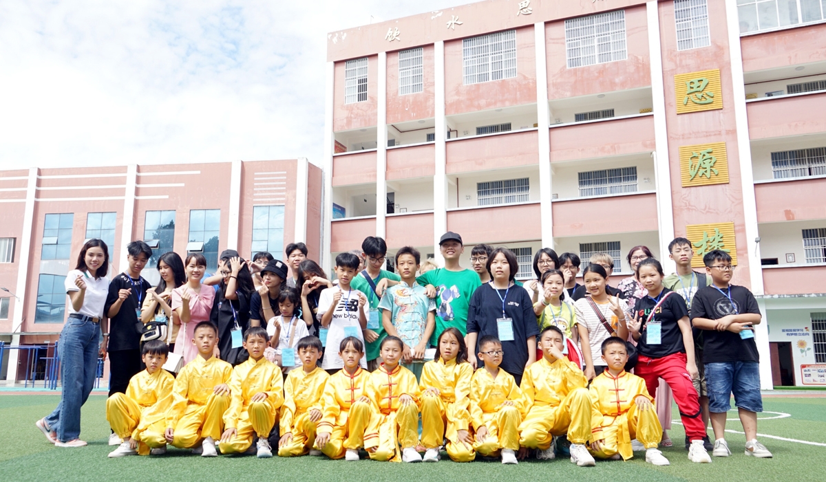 河江省学生在中国马关县进行暑期交流 河江省学生在中国马关县进行暑期交流