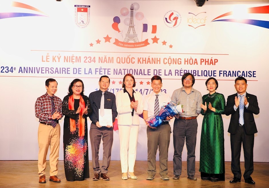Bản in : 进一步巩固越南胡志明市与法国人民之间的友谊 | Vietnam+ (VietnamPlus) Bản in : 进一步巩固越南胡志明市与法国人民之间的友谊 | Vietnam+ (VietnamPlus)