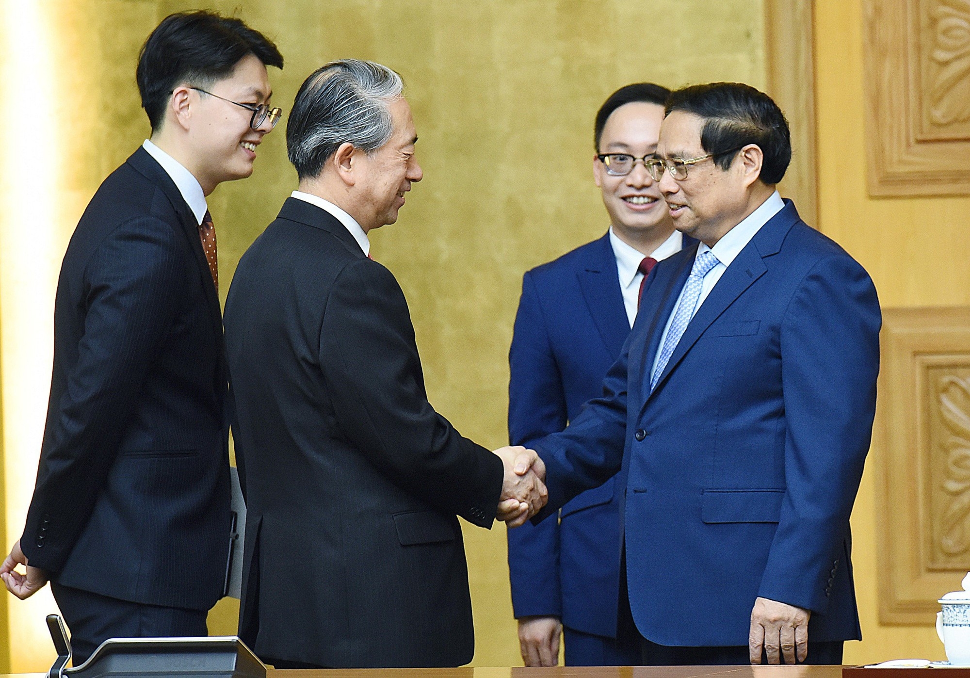 越南政府总理范明政会见中国驻越南大使熊波 越南政府总理范明政会见中国驻越南大使熊波