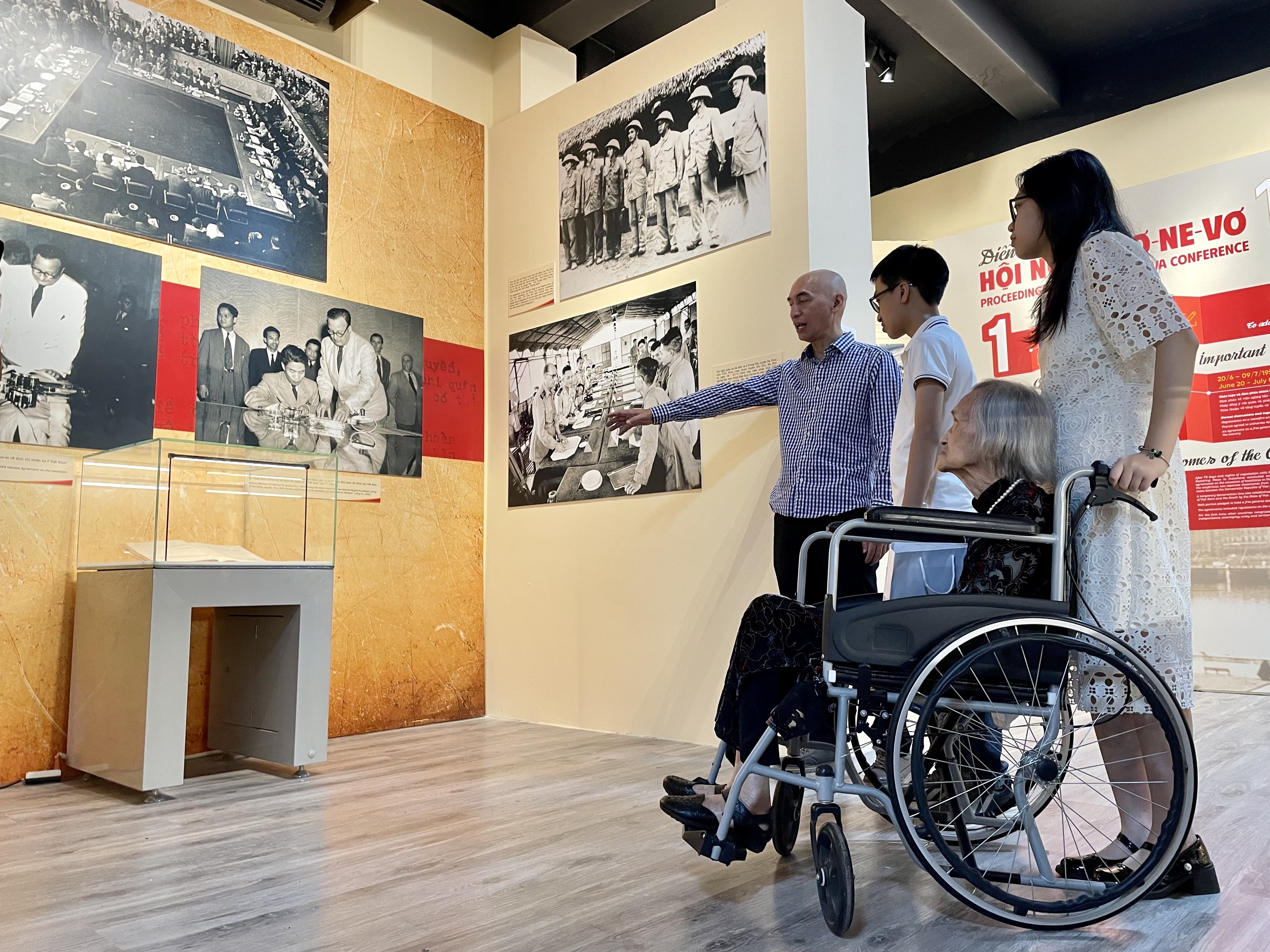 展览于7月15日至9月5日在国家历史博物馆（河内市还剑郡宗旦街25号）举行。