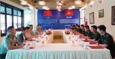越南高平省—中国龙州边防部队举行2026年第二季度定期会谈暨工作会晤