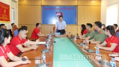 会见赴华参加“红色之旅”活动的兴安省青年代表团