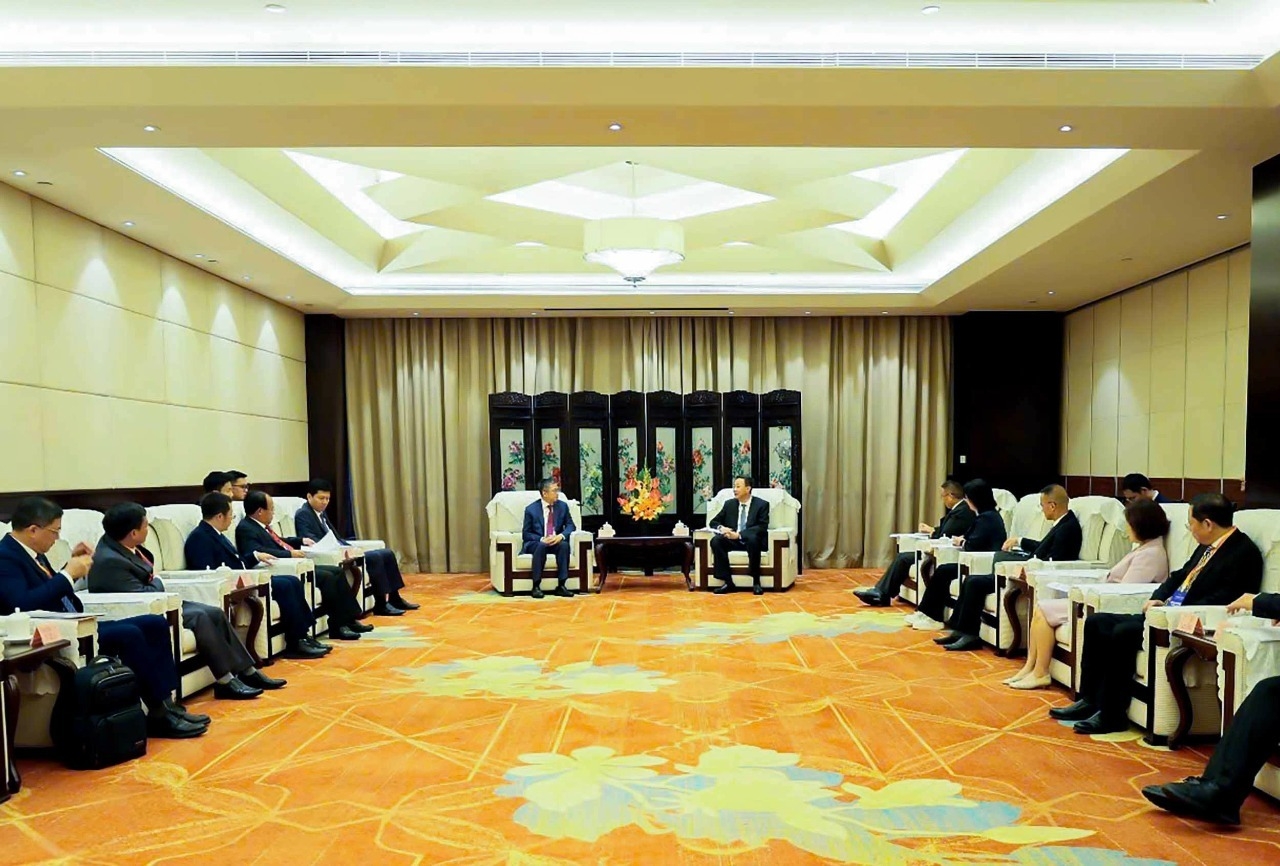 谅山省代表团赴中国四川省参加系列活动 谅山省代表团赴中国四川省参加系列活动