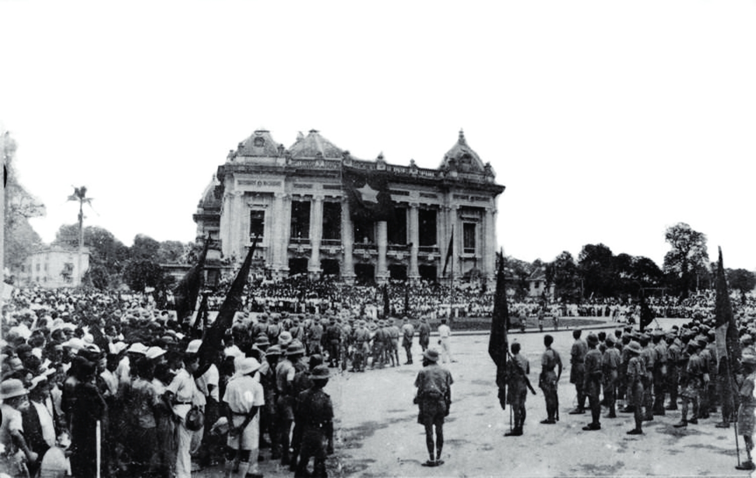 Bản in : 阿尔及利亚媒体高度评价越南共产党在八月革命中的领导作用 | Vietnam+ (VietnamPlus)
