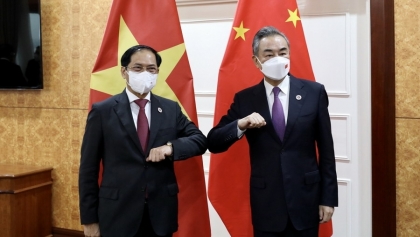 外长裴青山会见中国国务委员兼外长王毅