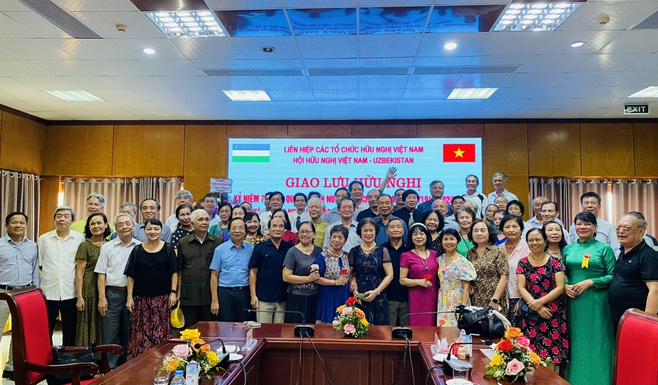 Bản in : 庆祝越南国庆78周年暨乌兹别克斯坦独立32周年友好交流会在河内举行 | Vietnam+ (VietnamPlus) Bản in : 庆祝越南国庆78周年暨乌兹别克斯坦独立32周年友好交流会在河内举行 | Vietnam+ (VietnamPlus)