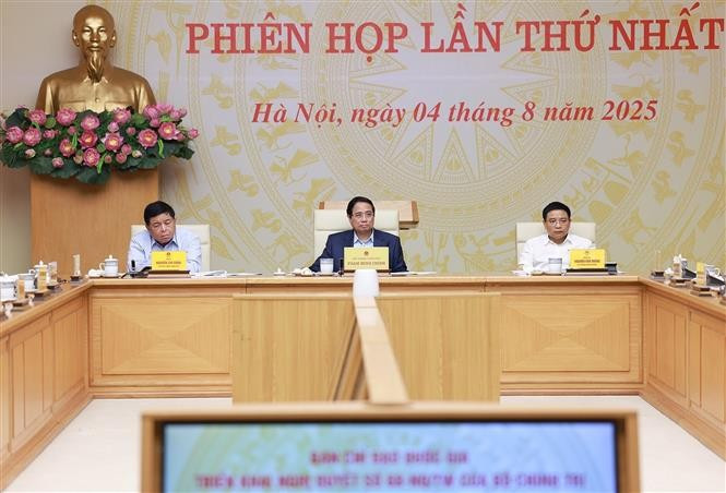 将私营企业打造为发展的最重要动力 Thủ tướng Phạm Minh Chính chủ trì cuộc họp. (Ảnh: TTXVN)