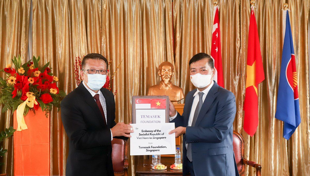 淡马锡基金向越南捐赠呼吸机和防疫设备 淡马锡基金向越南捐赠呼吸机和防疫设备
