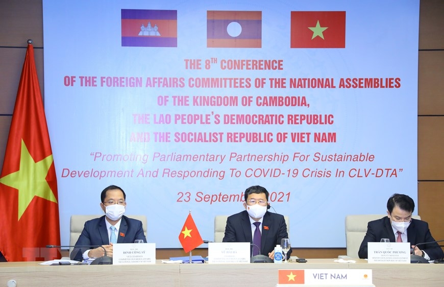 Bản in : 越老柬三国国会对外委员会发表联合声 明呼吁各国分享新冠疫苗 | Vietnam+ (VietnamPlus) Bản in : 越老柬三国国会对外委员会发表联合声 明呼吁各国分享新冠疫苗 | Vietnam+ (VietnamPlus)