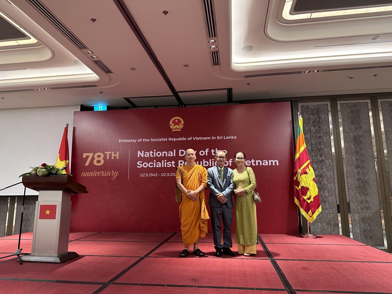 法光大师出席在斯里兰卡的国庆庆祝活动。 法光大师出席在斯里兰卡的国庆庆祝活动。