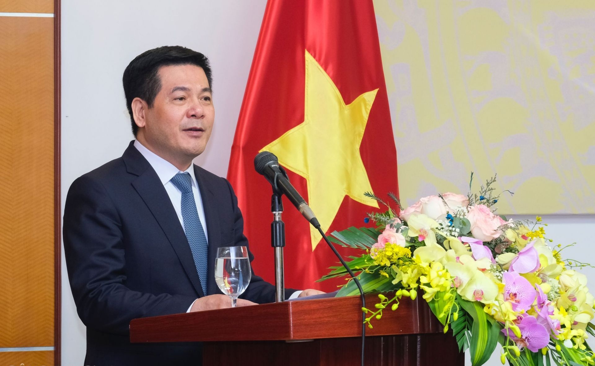 越南工贸部长阮鸿延
