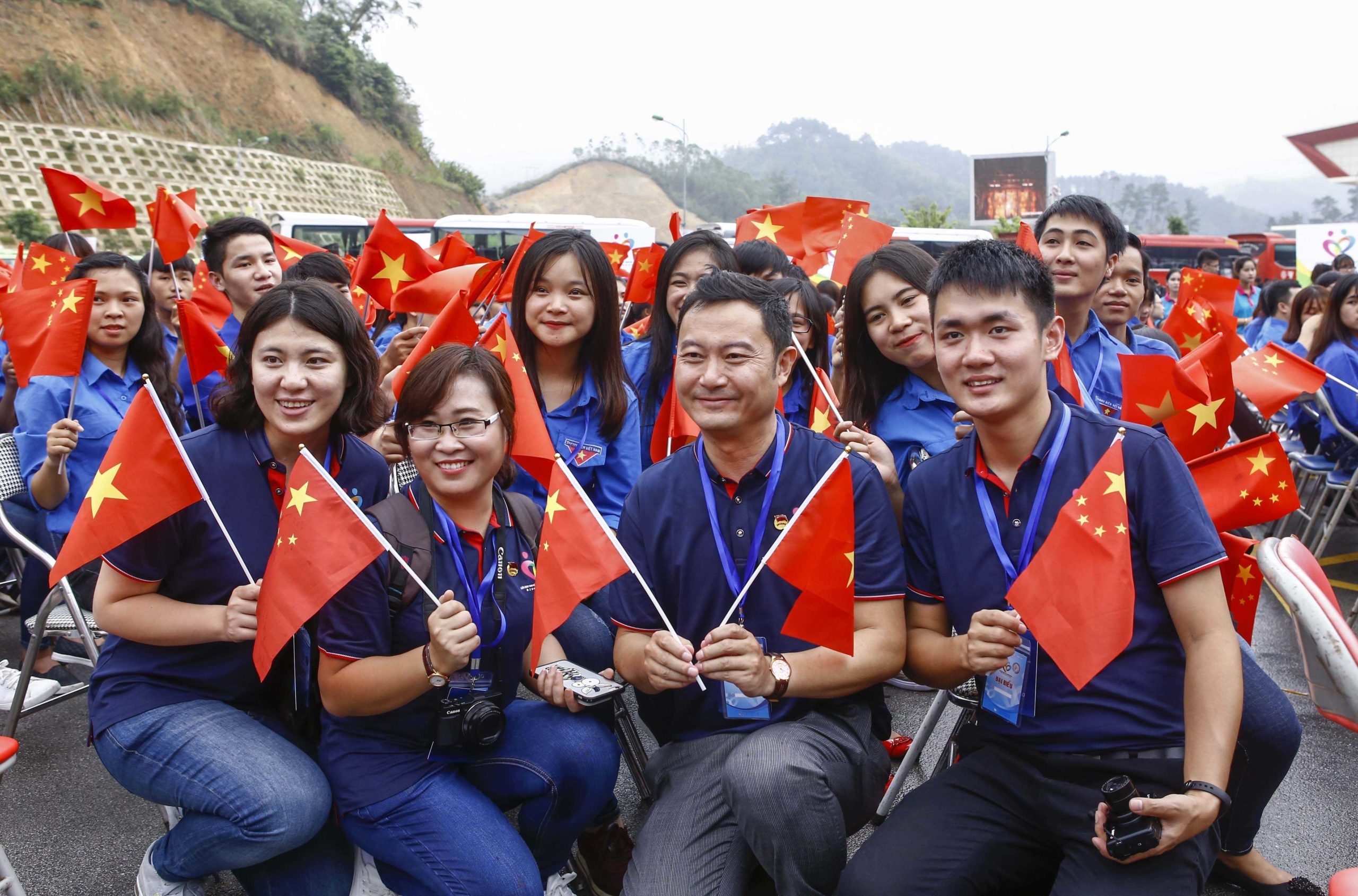 人民交流培育越南与中国的深厚友谊情 人民交流培育越南与中国的深厚友谊情