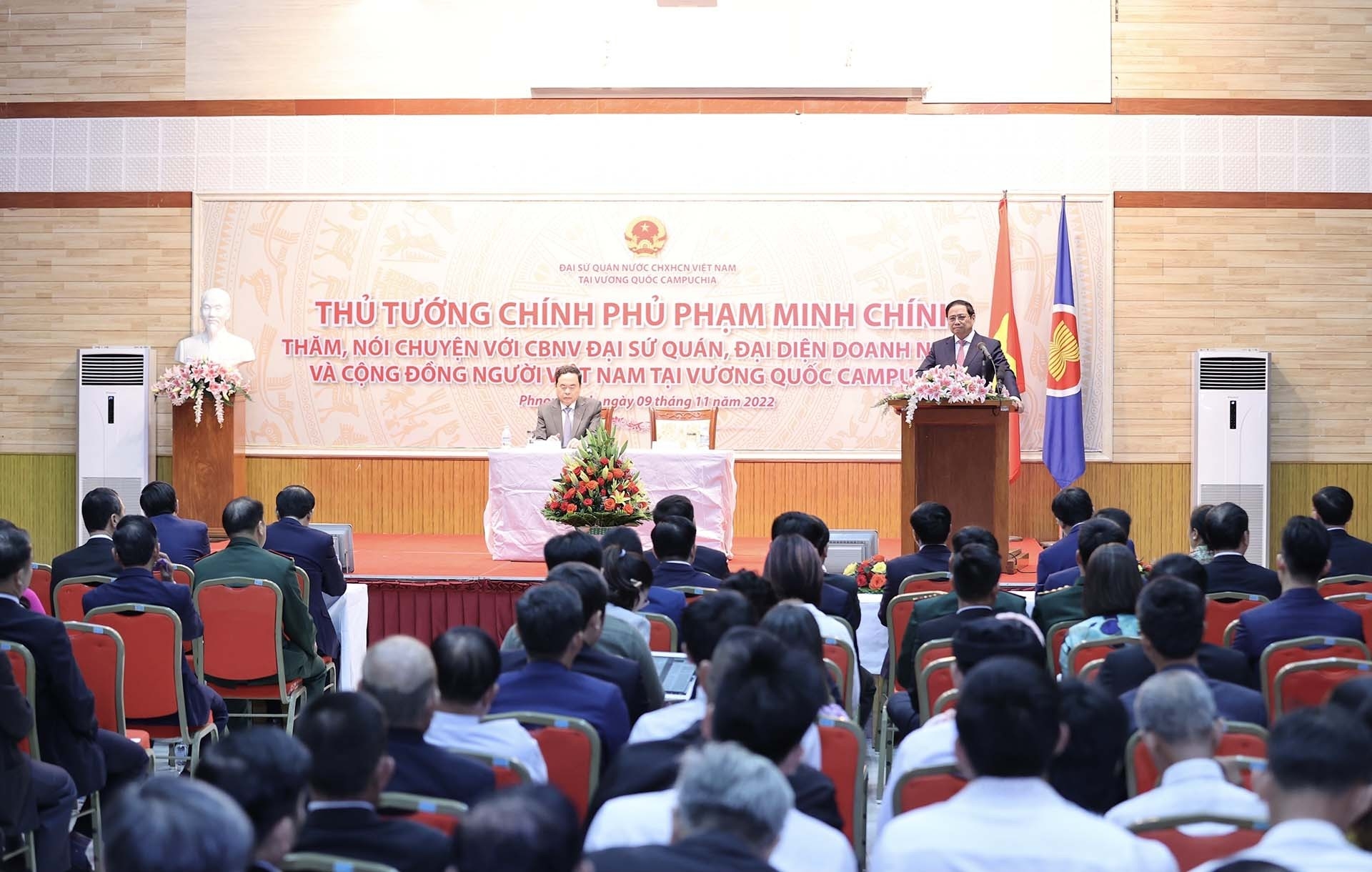 Bản in : 政府总理范明政会见旅居柬埔寨的越南侨胞 | Vietnam+ (VietnamPlus) Bản in : 政府总理范明政会见旅居柬埔寨的越南侨胞 | Vietnam+ (VietnamPlus)