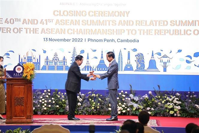Bản in : 第40届和第41届东盟峰会及相关会议闭幕 印尼正式担任2023年东盟轮值主席国一职 | Vietnam+ (VietnamPlus) Bản in : 第40届和第41届东盟峰会及相关会议闭幕 印尼正式担任2023年东盟轮值主席国一职 | Vietnam+ (VietnamPlus)
