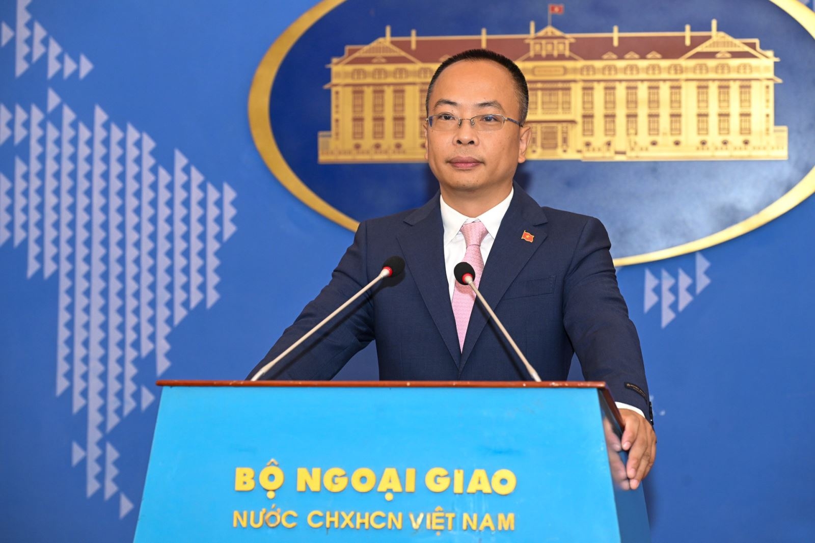 外交部例行记者会:反对一切侵犯越南对黄沙群岛主权的行为 外交部例行记者会:反对一切侵犯越南对黄沙群岛主权的行为
