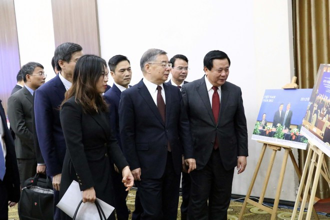 理论研讨会巩固越中政治互信 2-6020.jpg