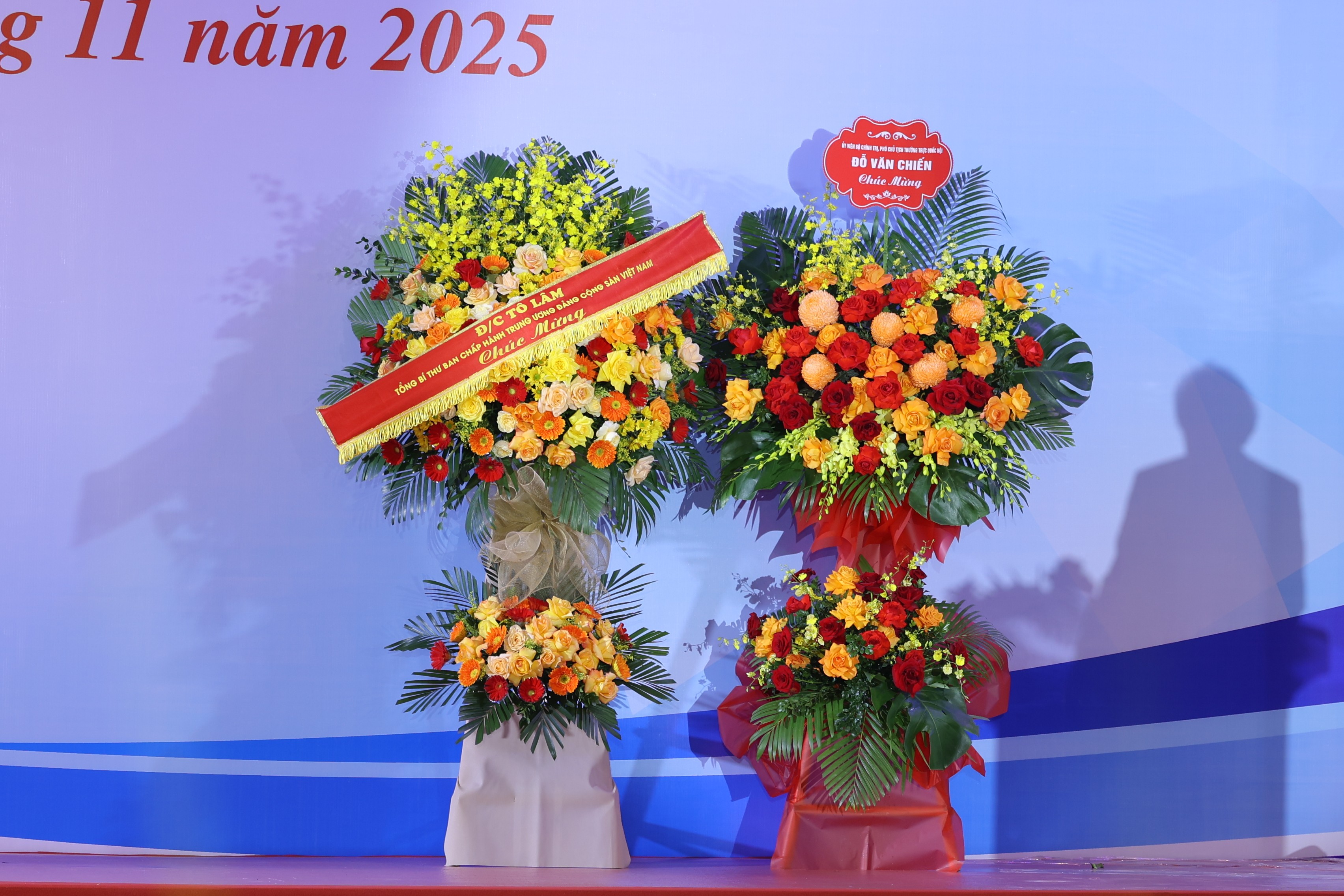 Liên hiệp các tổ chức hữu nghị Việt Nam kỷ niệm 75 năm Ngày Truyền thống và Đại hội Thi đua yêu nước giai đoạn 2025 - 2030
