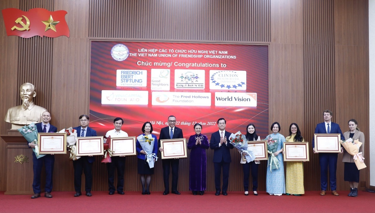 Bản in : 7个在越外国非政府组织荣获政府总理奖状 | Vietnam+ (VietnamPlus) Bản in : 7个在越外国非政府组织荣获政府总理奖状 | Vietnam+ (VietnamPlus)