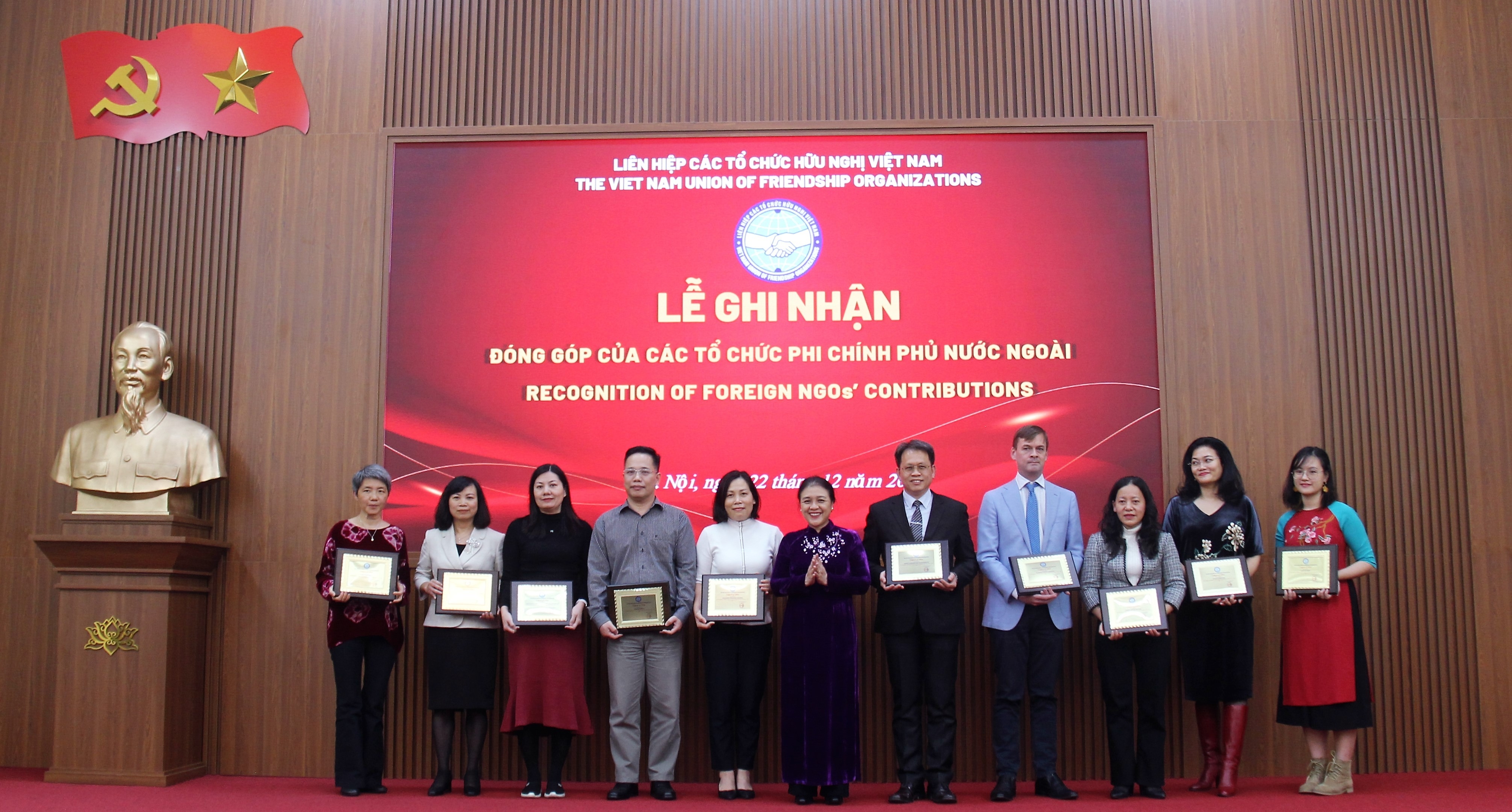 Bản in : 7个在越外国非政府组织荣获政府总理奖状 | Vietnam+ (VietnamPlus) Bản in : 7个在越外国非政府组织荣获政府总理奖状 | Vietnam+ (VietnamPlus)