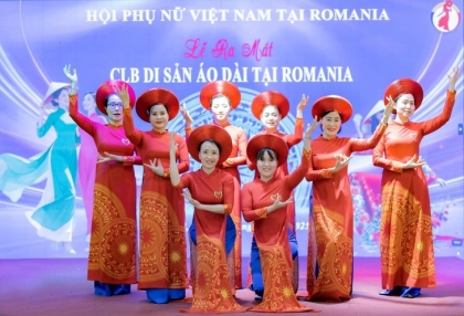 越南奥黛遗产俱乐部在罗马尼亚正式成立