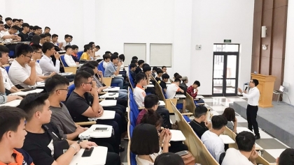 越南学生传统日和越南大学生协会成立72周年纪念活动