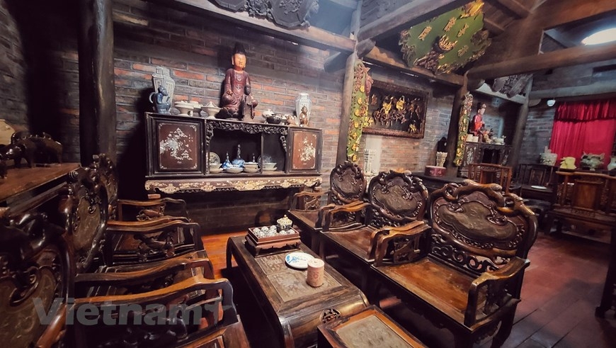 高脚屋的二楼是家主接待客人的地方。 高脚屋的二楼是家主接待客人的地方。