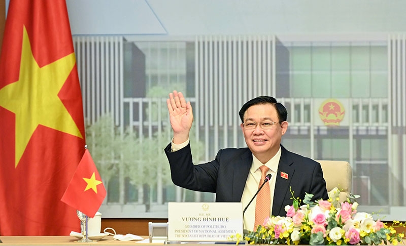 越南国会主席王庭惠向坦桑尼亚国民议会新任议会议长致贺电。 越南国会主席王庭惠向坦桑尼亚国民议会新任议会议长致贺电。