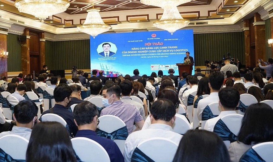 研讨会全景。 研讨会全景。