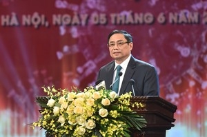 越南国家总理范明政承诺人民的生命和健康是最首要、优先、重要的事情;同时努力保持生产经营,进一步促进社会经济发展 越南国家总理范明政承诺人民的生命和健康是最首要、优先、重要的事情;同时努力保持生产经营,进一步促进社会经济发展